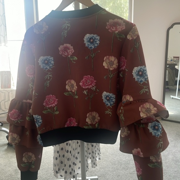 Brown bomber jacket with flowers - Picture 2 of 3